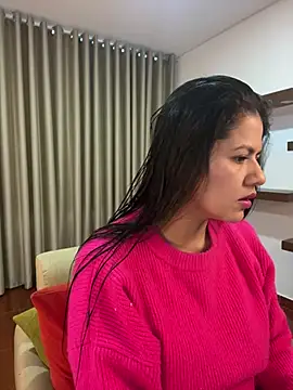 Snapshot of Alice_Biel chatting on 02-27-25, 11:52 Alice Biel online show from 02-27-25, 11:52