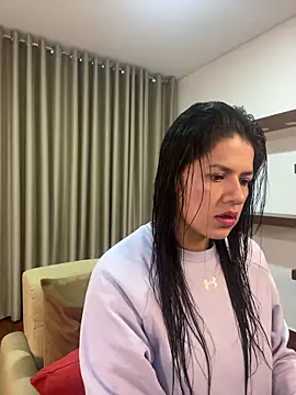 Snapshot of Alice_Biel chatting on 03-07-25, 11:40 Alice Biel online show from 03-07-25, 11:40