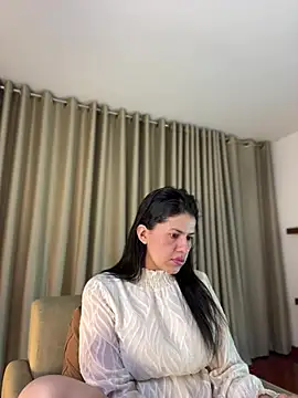 Alice Biel online show from 06-21-26, 01:30