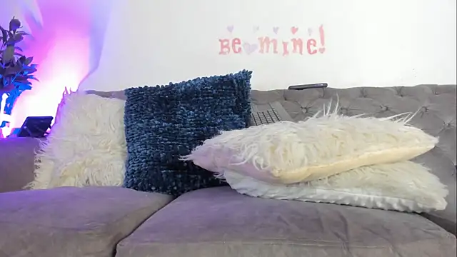 Sofi Vasquez online show from 02-19-25, 01:51