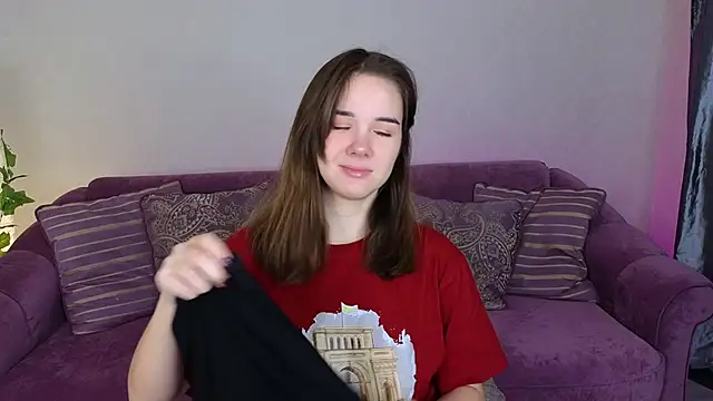 LindaRobertz online show from 01-18-25, 11:11
