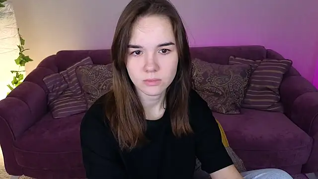 LindaRobertz online show from 01-18-25, 02:33