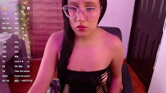 Snapshot of Miia-fox chatting on 03-17-26, 02:42 Miia-fox online show from 03-17-26, 02:42