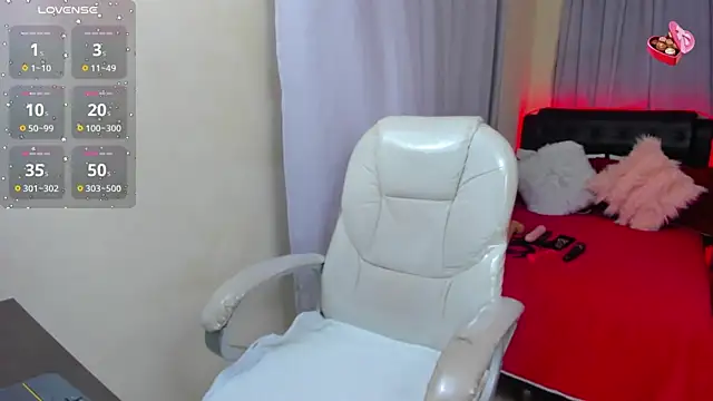 Hot beauty   online show from 01-16-25, 01:37