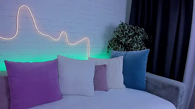 rossy babe  online show from 12-02-25, 11:45