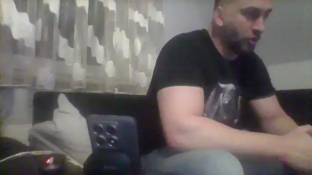 Snapshot of NewyorkDimi chatting on 01-06-25, 09:54 NewyorkDimi online show from 01-06-25, 09:54