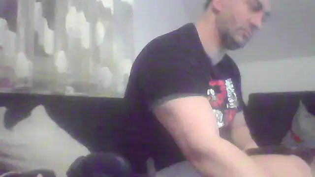 Snapshot of NewyorkDimi chatting on 01-27-25, 12:01 NewyorkDimi online show from 01-27-25, 12:01