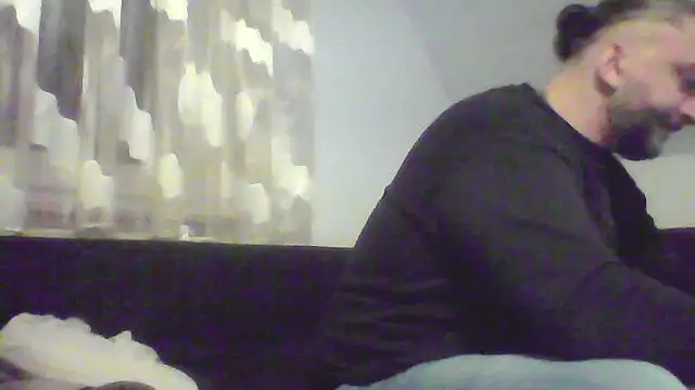 Snapshot of NewyorkDimi chatting on 02-19-25, 11:36 NewyorkDimi online show from 02-19-25, 11:36