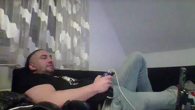 Snapshot of NewyorkDimi chatting on 03-06-25, 03:13 NewyorkDimi online show from 03-06-25, 03:13