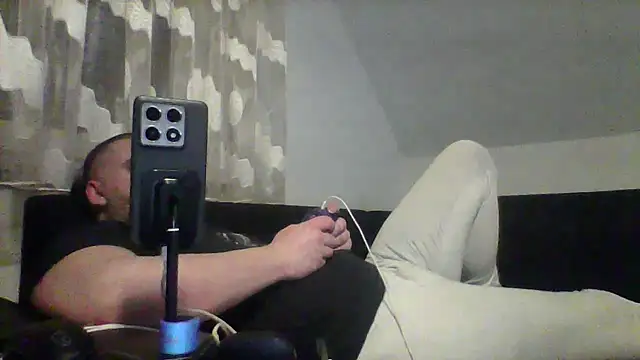 Snapshot of NewyorkDimi chatting on 03-14-25, 03:48 NewyorkDimi online show from 03-14-25, 03:48