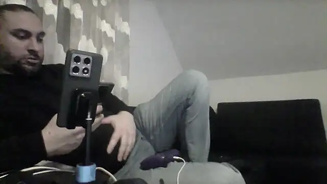 Snapshot of NewyorkDimi chatting on 03-18-25, 11:53 NewyorkDimi online show from 03-18-25, 11:53