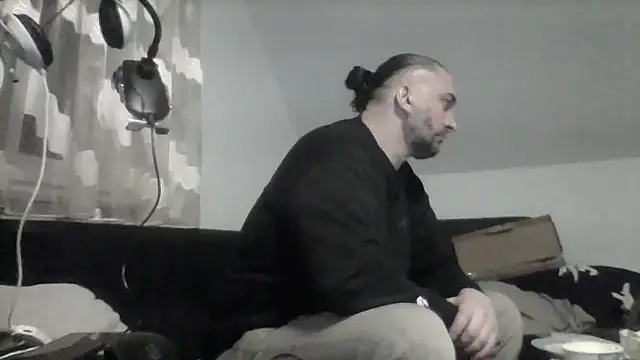 NewyorkDimi online show from 04-06-26, 02:42