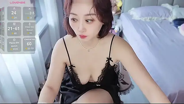 Xiaoyu-G online show from 05-10-26, 12:27