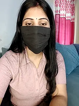 Kritika Hotty online show from 03-17-25, 07:46