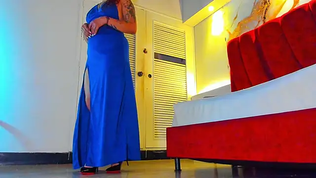 MAISE HILL1 online show from 10-17-25, 01:25