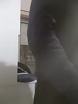 Snapshot of jonyfree1978 chatting on 12-28-24, 05:44 jonyfree1978 online show from 12-28-24, 05:44