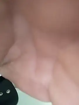 Snapshot of jonyfree1978 chatting on 03-22-25, 04:37 jonyfree1978 online show from 03-22-25, 04:37