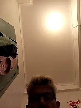 Snapshot of jonyfree1978 chatting on 10-07-25, 09:45 jonyfree1978 online show from 10-07-25, 09:45