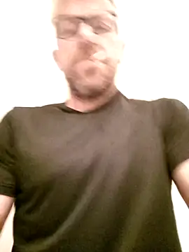 Snapshot of jonyfree1978 chatting on 10-23-25, 05:51 jonyfree1978 online show from 10-23-25, 05:51