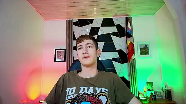 Erik Osorio online show from 09-13-25, 04:07