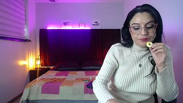 Zuzana21 online show from 12-17-24, 03:49