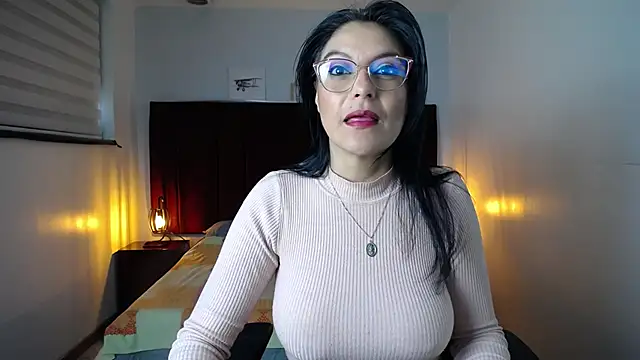 Zuzana21 online show from 12-20-24, 12:38