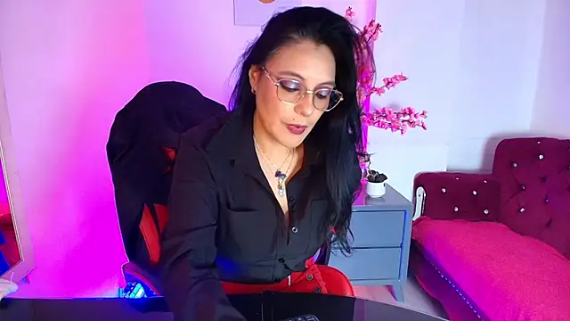 Zuzana21 online show from 06-18-26, 01:04