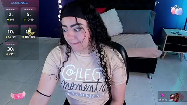 Snapshot of Ambeer_Cute chatting on 01-24-25, 06:14 Ambeer Cute online show from 01-24-25, 06:14