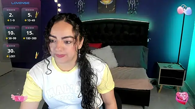 Snapshot of Ambeer_Cute chatting on 01-25-25, 11:13 Ambeer Cute online show from 01-25-25, 11:13