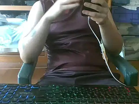 Snapshot of AnaisoVenus chatting on 12-08-24, 08:15 AnaisoVenus online show from 12-08-24, 08:15