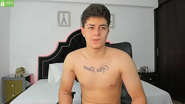 MaxxiCruz online show from 01-20-25, 05:16