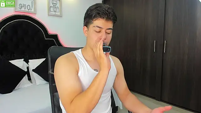 MaxxiCruz online show from 01-27-25, 03:39