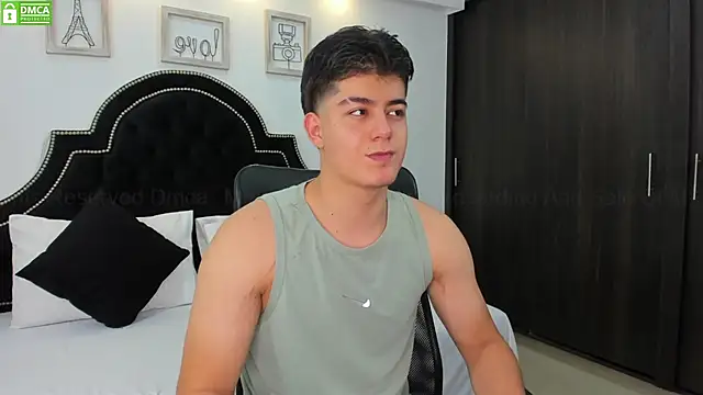 MaxxiCruz online show from 02-04-25, 07:11