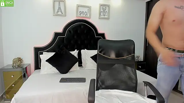 MaxxiCruz online show from 02-21-25, 03:12