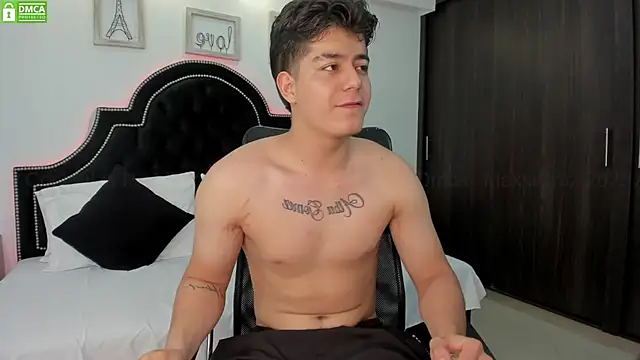 MaxxiCruz online show from 02-22-25, 02:50