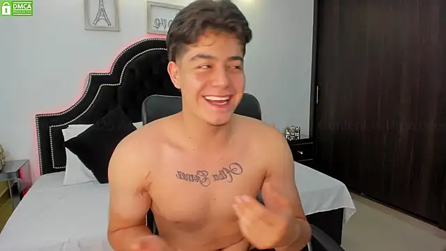 MaxxiCruz online show from 03-06-25, 04:41