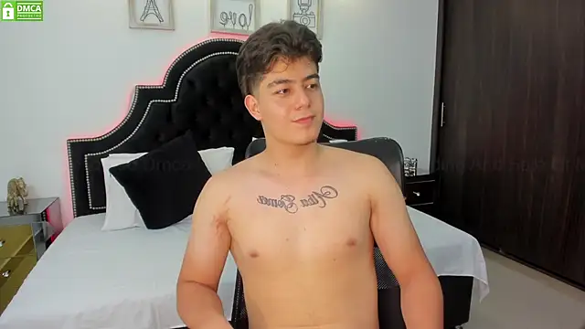 MaxxiCruz online show from 03-06-25, 07:47