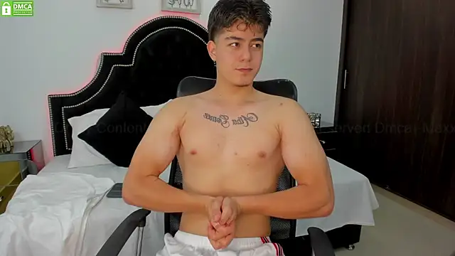 MaxxiCruz online show from 03-12-25, 11:09