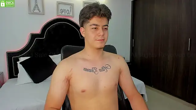 MaxxiCruz online show from 03-13-25, 05:22