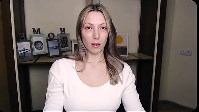 VanessaMay  online show from 03-29-26, 04:40