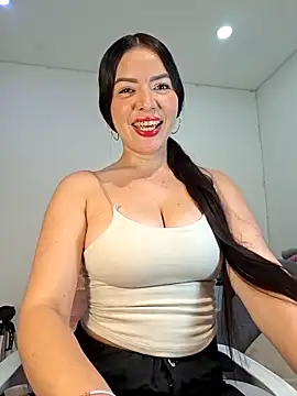 Anal Luucia online show from 06-19-26, 01:37
