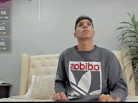 Snapshot of kieran_derek chatting on 10-17-25, 03:31 kieran derek online show from 10-17-25, 03:31