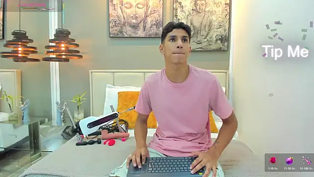 Snapshot of kieran_derek chatting on 11-13-25, 03:27 kieran derek online show from 11-13-25, 03:27