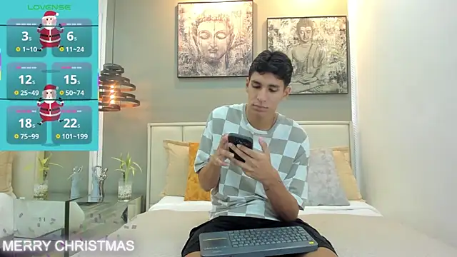 Snapshot of kieran_derek chatting on 12-18-25, 03:12 kieran derek online show from 12-18-25, 03:12