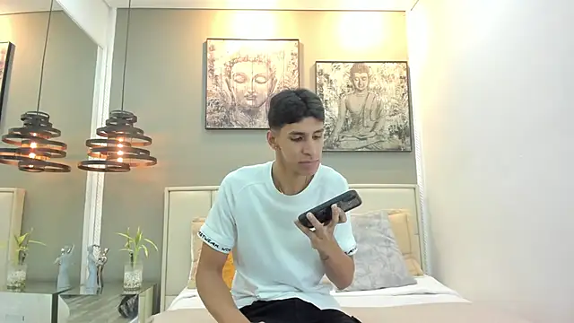 Snapshot of kieran_derek chatting on 12-21-25, 02:19 kieran derek online show from 12-21-25, 02:19