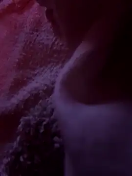 Iitaniee online show from 10-29-25, 03:58