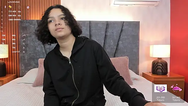 pretty sunlight  online show from 01-14-25, 01:26