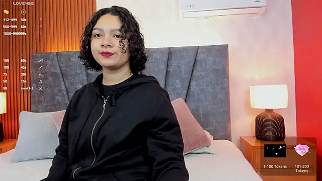 pretty sunlight  online show from 01-15-25, 01:23