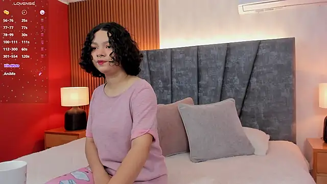 pretty sunlight  online show from 02-13-25, 01:50