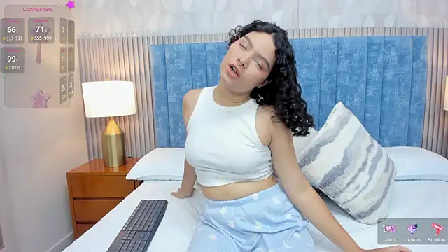 pretty sunlight  online show from 10-21-25, 01:39